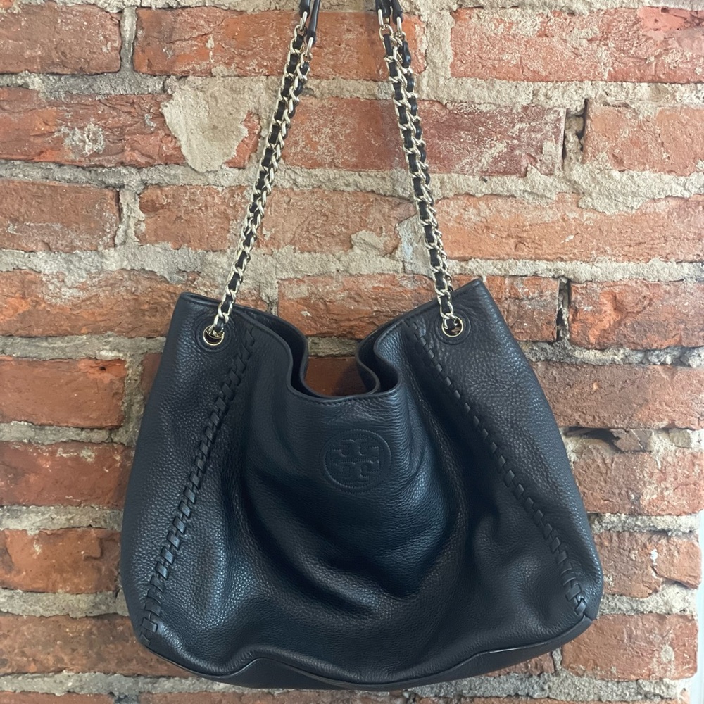 Tory Burch Black Marion Pebbled Leather, Slouchy Shoulder/ Crossbody Bag